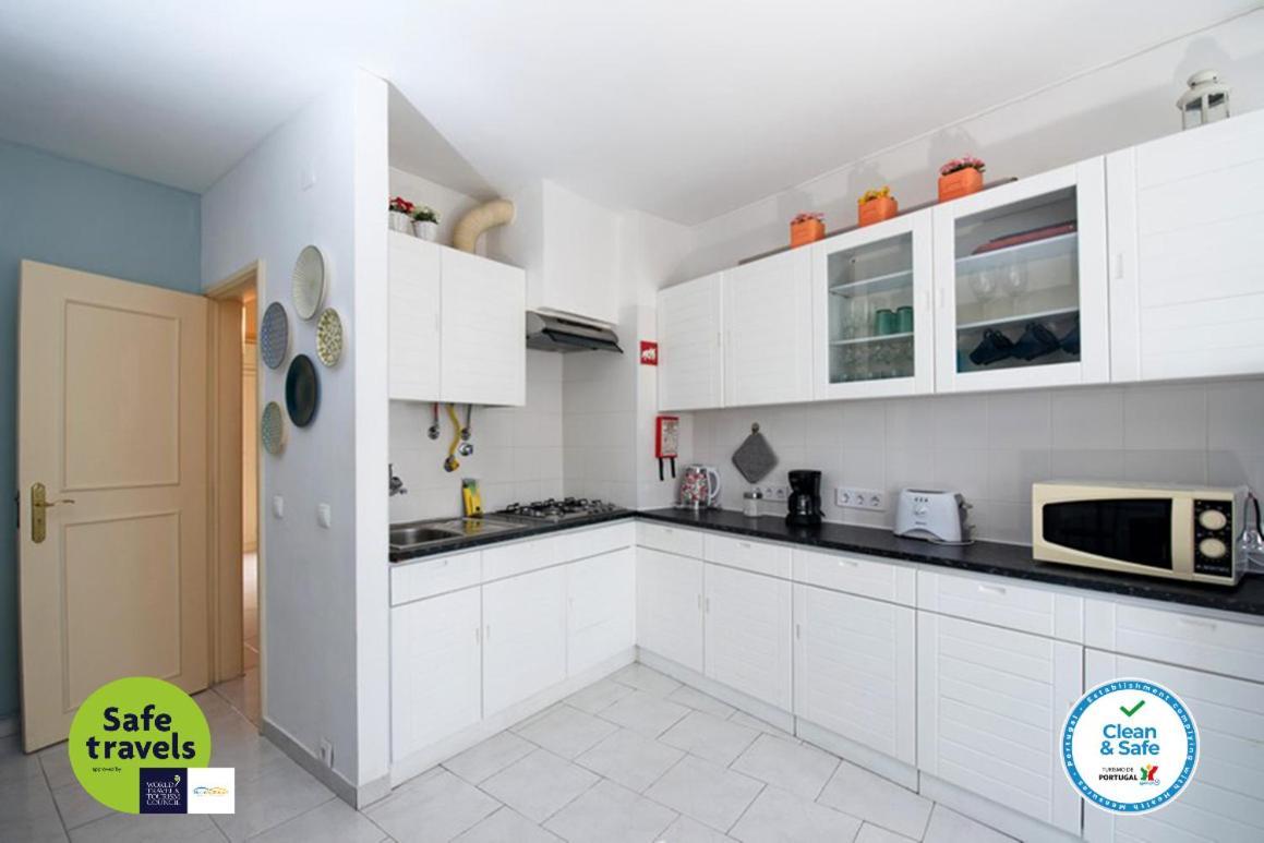 Lena'S Beach House By Hellovacations Albufeira Bagian luar foto